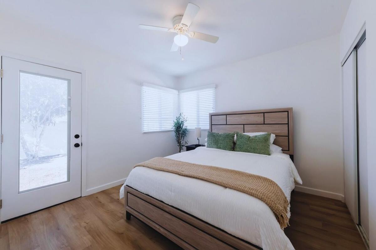 Cozy Modern 3 Bed 1 Bath Home - Pet Friendly! Lawndale Exterior photo