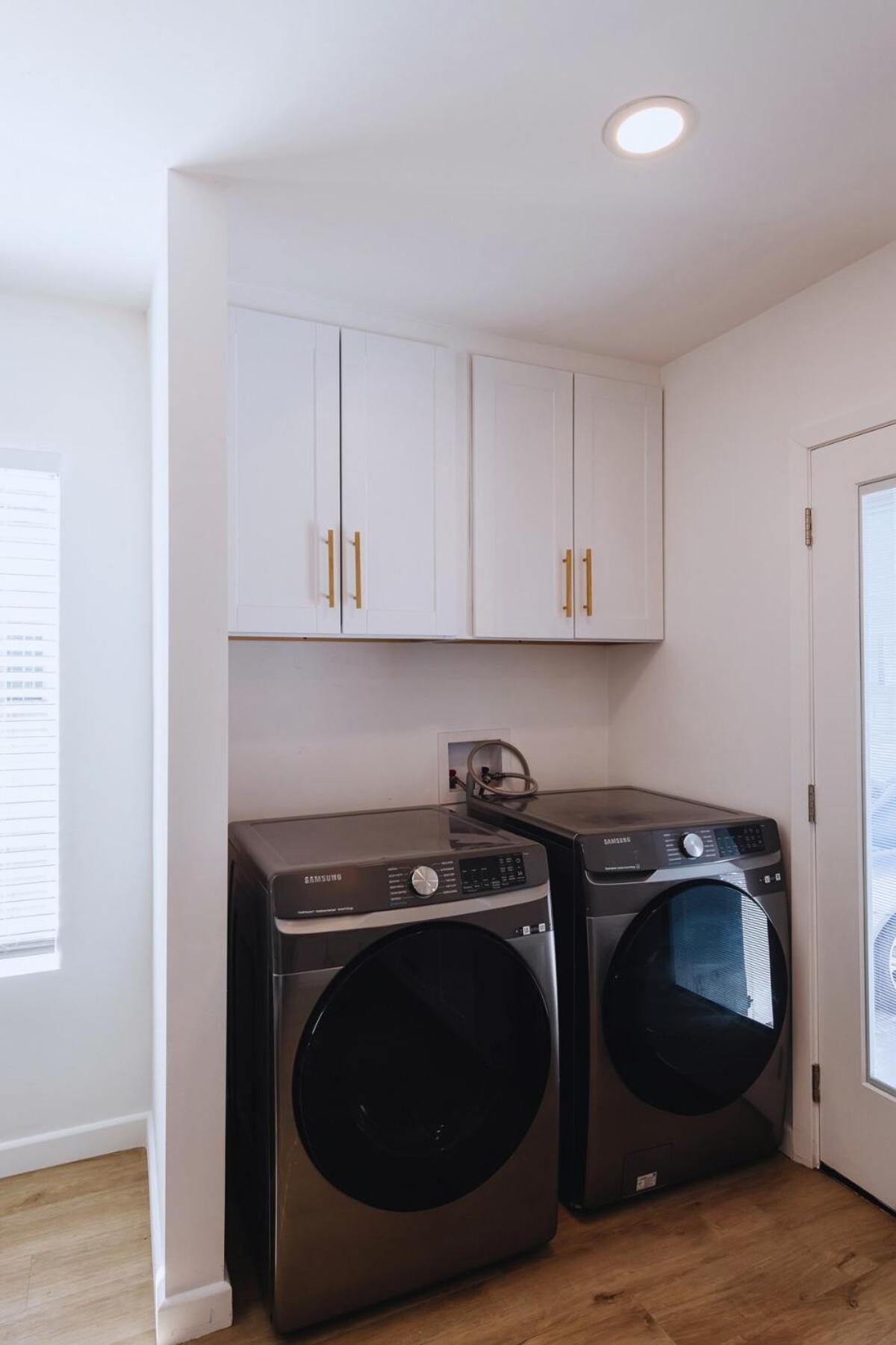 Cozy Modern 3 Bed 1 Bath Home - Pet Friendly! Lawndale Exterior photo