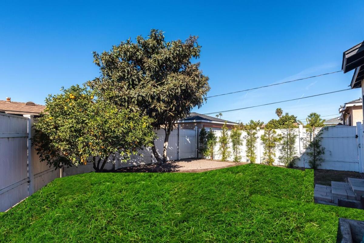 Cozy Modern 3 Bed 1 Bath Home - Pet Friendly! Lawndale Exterior photo
